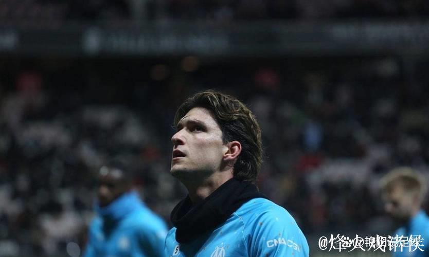 德泽尔比重用梅迪纳，巴莱尔迪遭遇冷遇